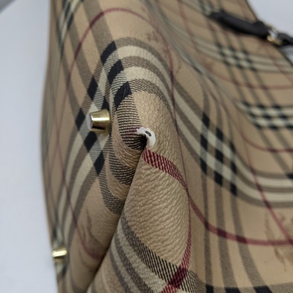 authentic BURBERRY Beige Leather Shoulder Bag - Picture 9 of 16